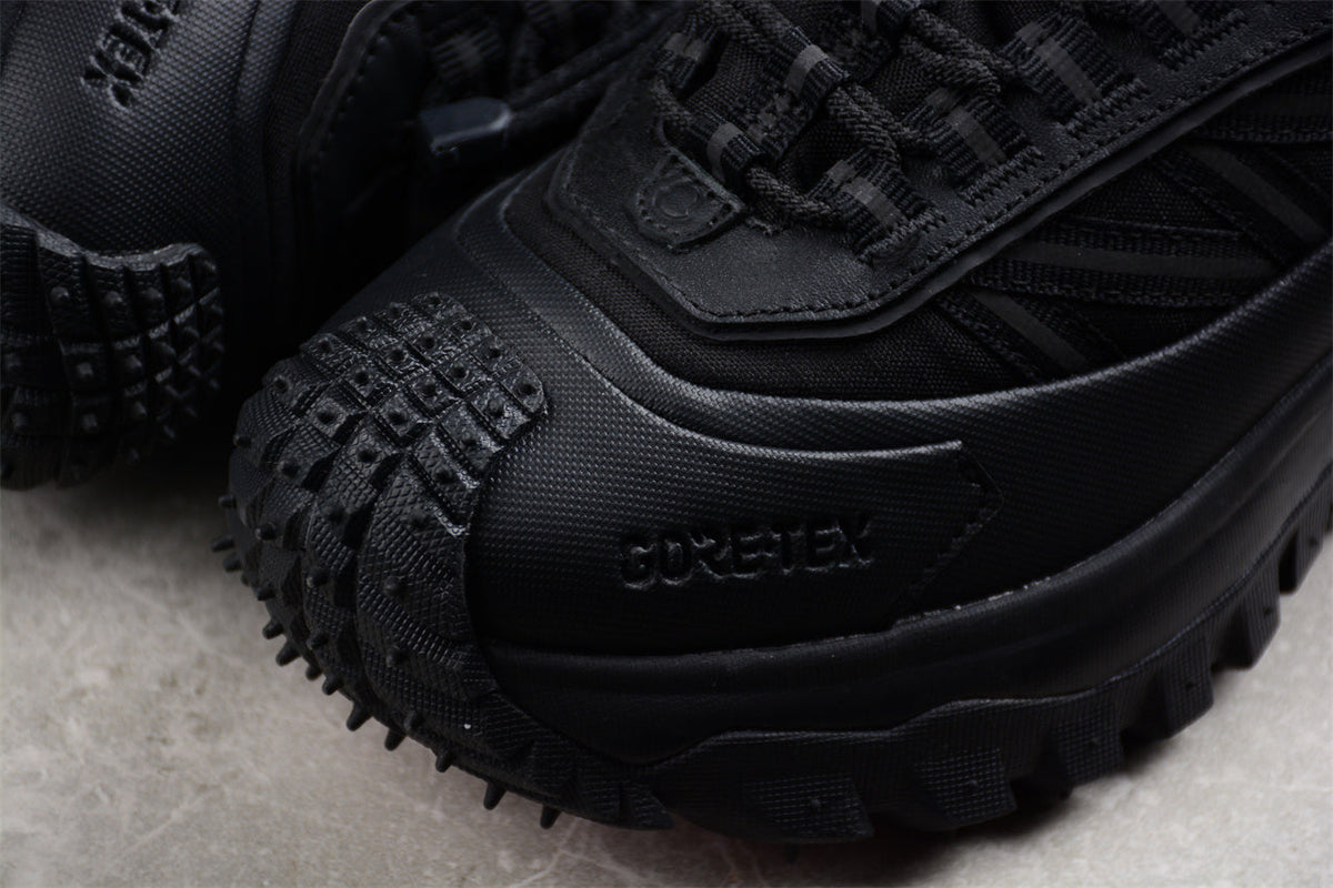 Moncler Trailgrip GTX Low, Triple Black