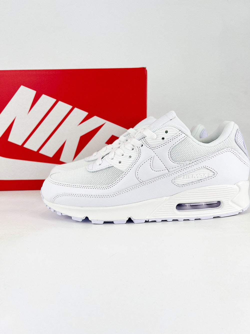 Nike Shoes collection: Nike Air Max 90 Triple White