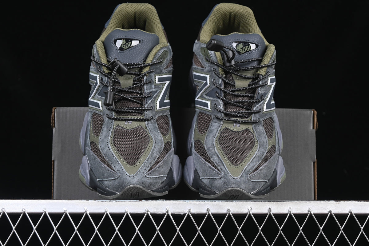 New Balance 9060, Dark Grey