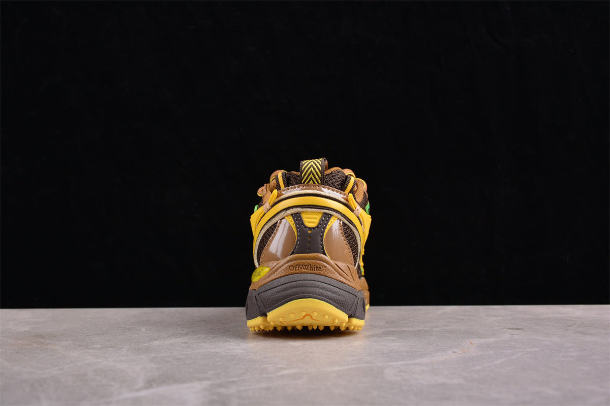 Off-White™ x Nike Terra Forma in einem gelb-braun-grün-