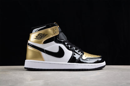 Air Jordan 1 Retro High OG Black Metallic Gold