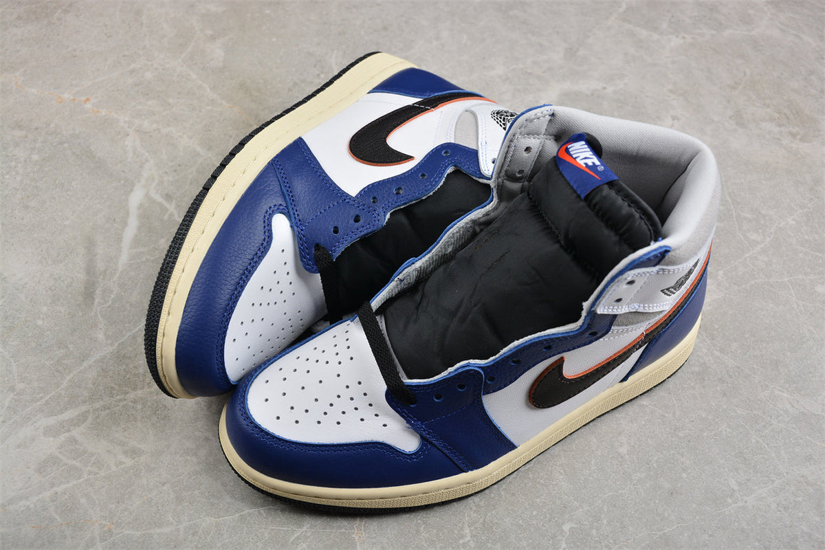 Air Jordan 1 Retro High OG, Blue Royal & White Edition