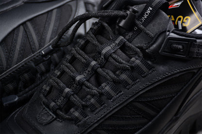 Moncler Trailgrip GTX Low, Triple Black