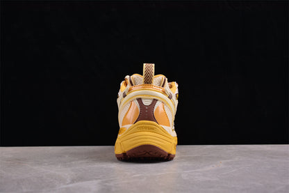 Off-White™ x Nike Zoom auffälligen Gelb-Braun-Beige-Farbschema