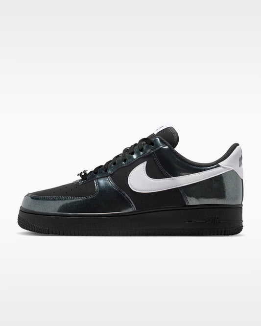 Nike Air Force 1 '07 LV8