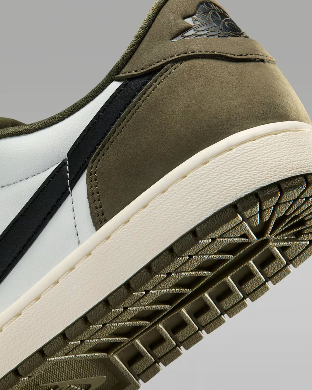 Air Jordan 1 Retro Low "Medium Olive and Summit White"