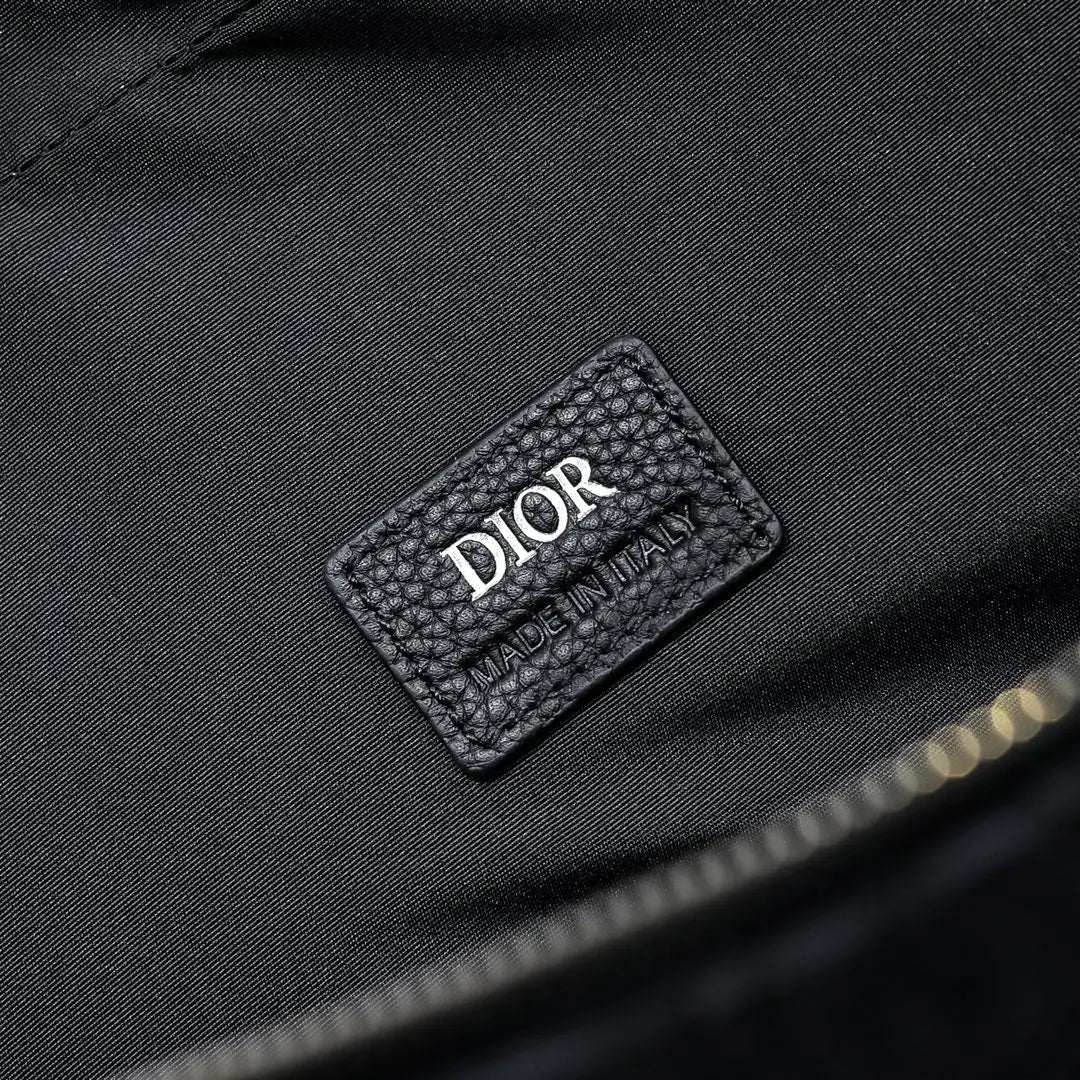 Dior Men’s Briefcase in Dior Oblique Jacquard). VLP.LIFE