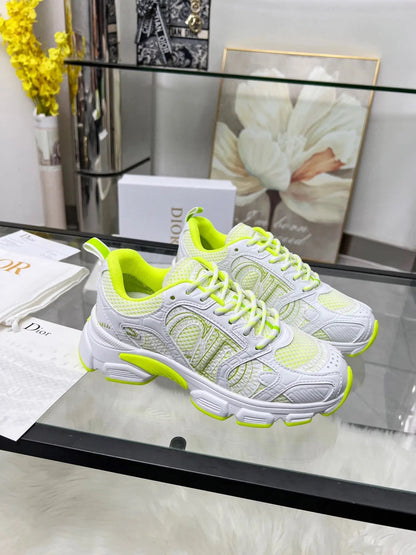 Dior B30 Sneaker in Weiß und Neon-Gelb – Luxus trifft Streetstyle VLP.LIFE