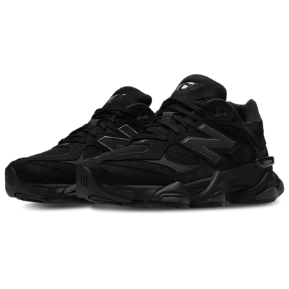 New Balance 9060 Triple Black, der perfekte Sneaker
