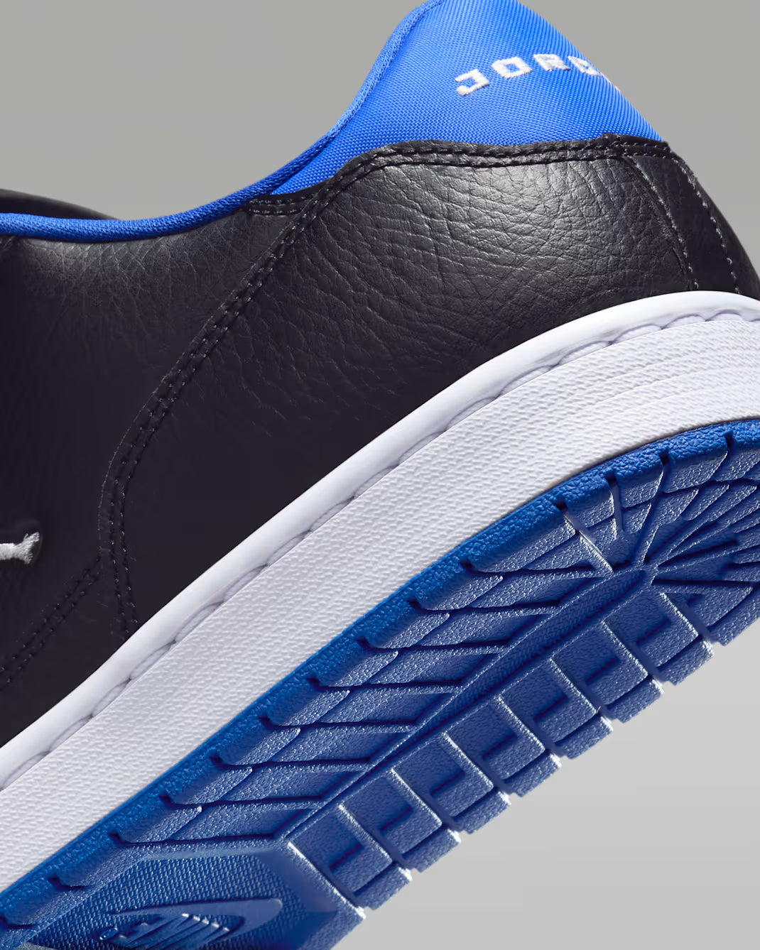 Jordan Court Connect Low