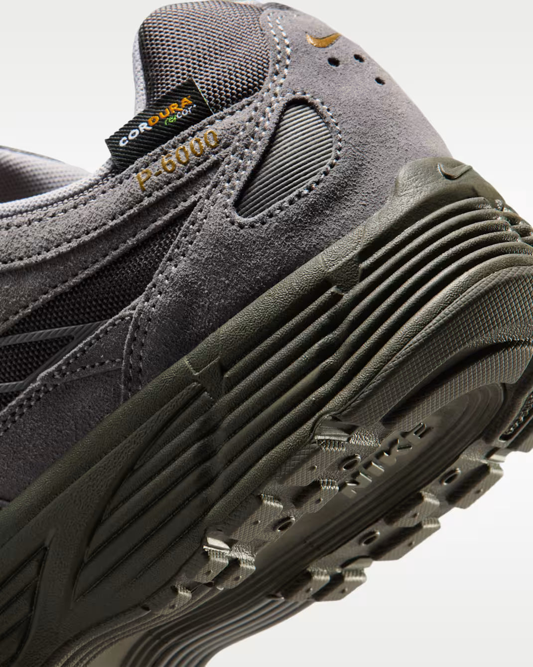 Nike P-6000 Premium CORDURA®