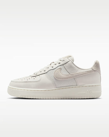 Nike Air Force 1 '07 LX