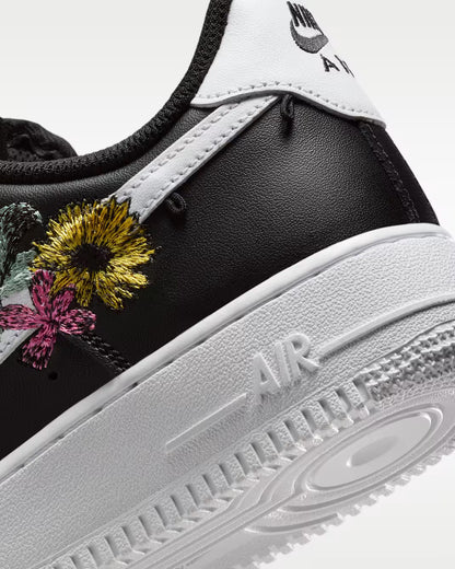 Nike Air Force 1 '07 Premium "Flowers"