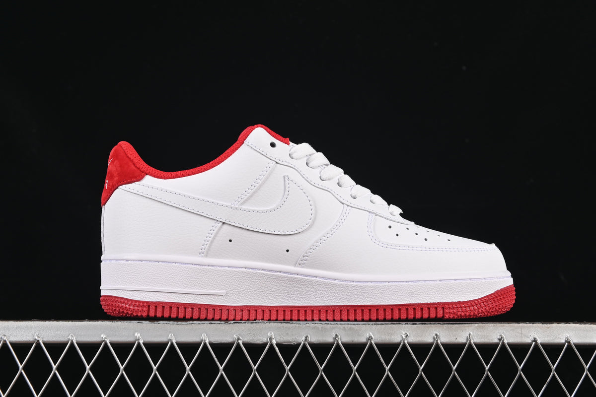 Nike Air Force 1 ’07 Low University Red Outline