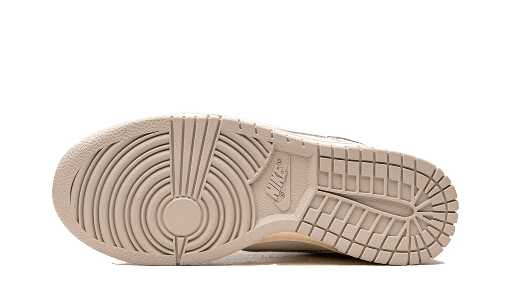 Nike Dunk Low Sail Light Bone (Women's)