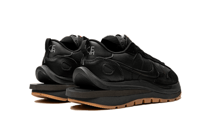 Nike Vaporwaffle sacai Black Gum