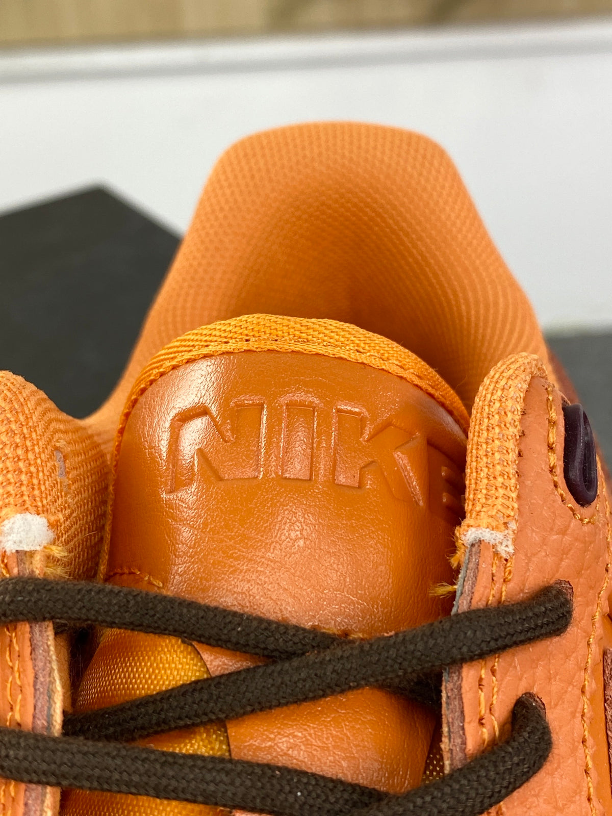 Orange and brown low-top sneakers, product detail 3009